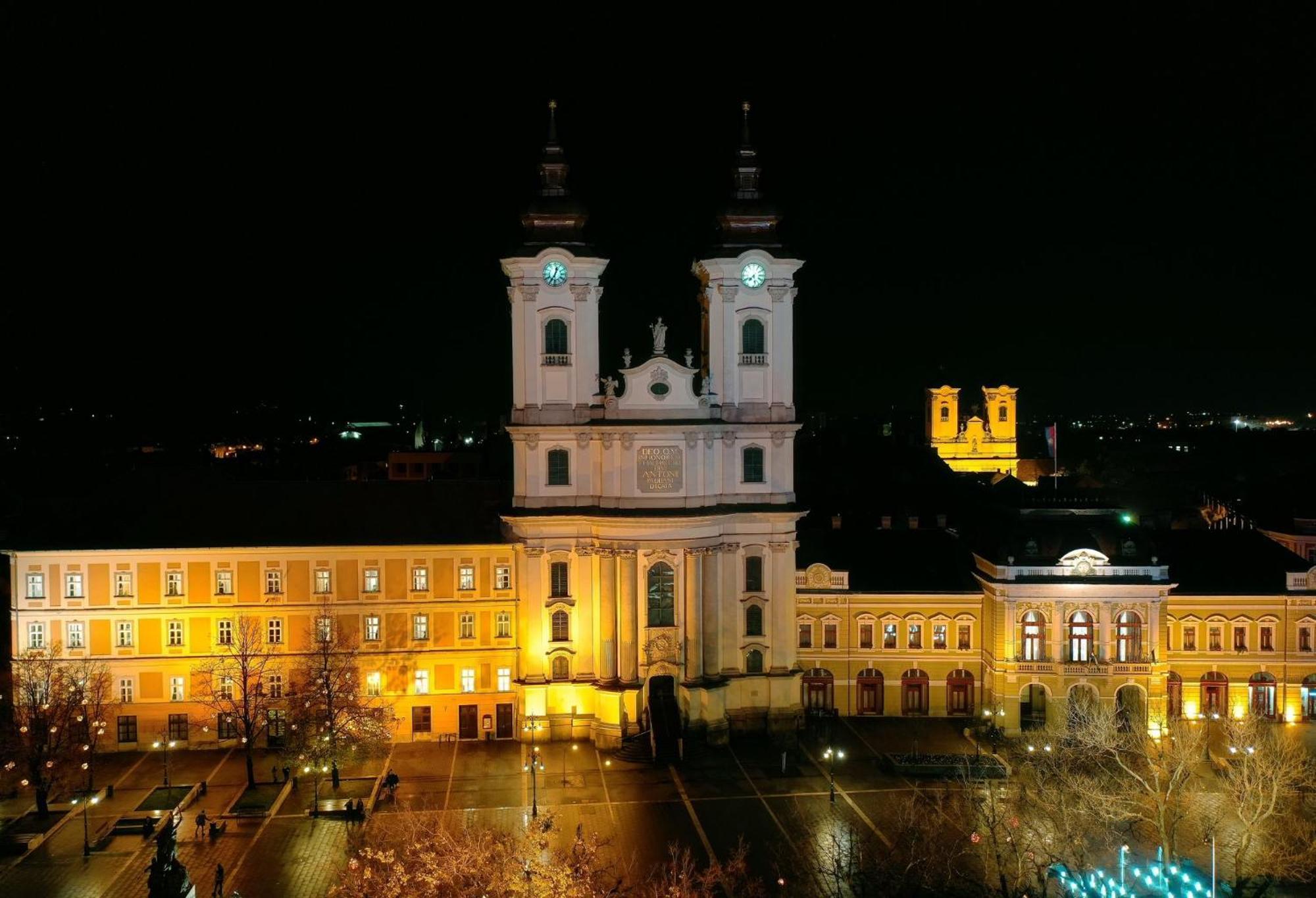 Eger Tower View Apartment Esterno foto
