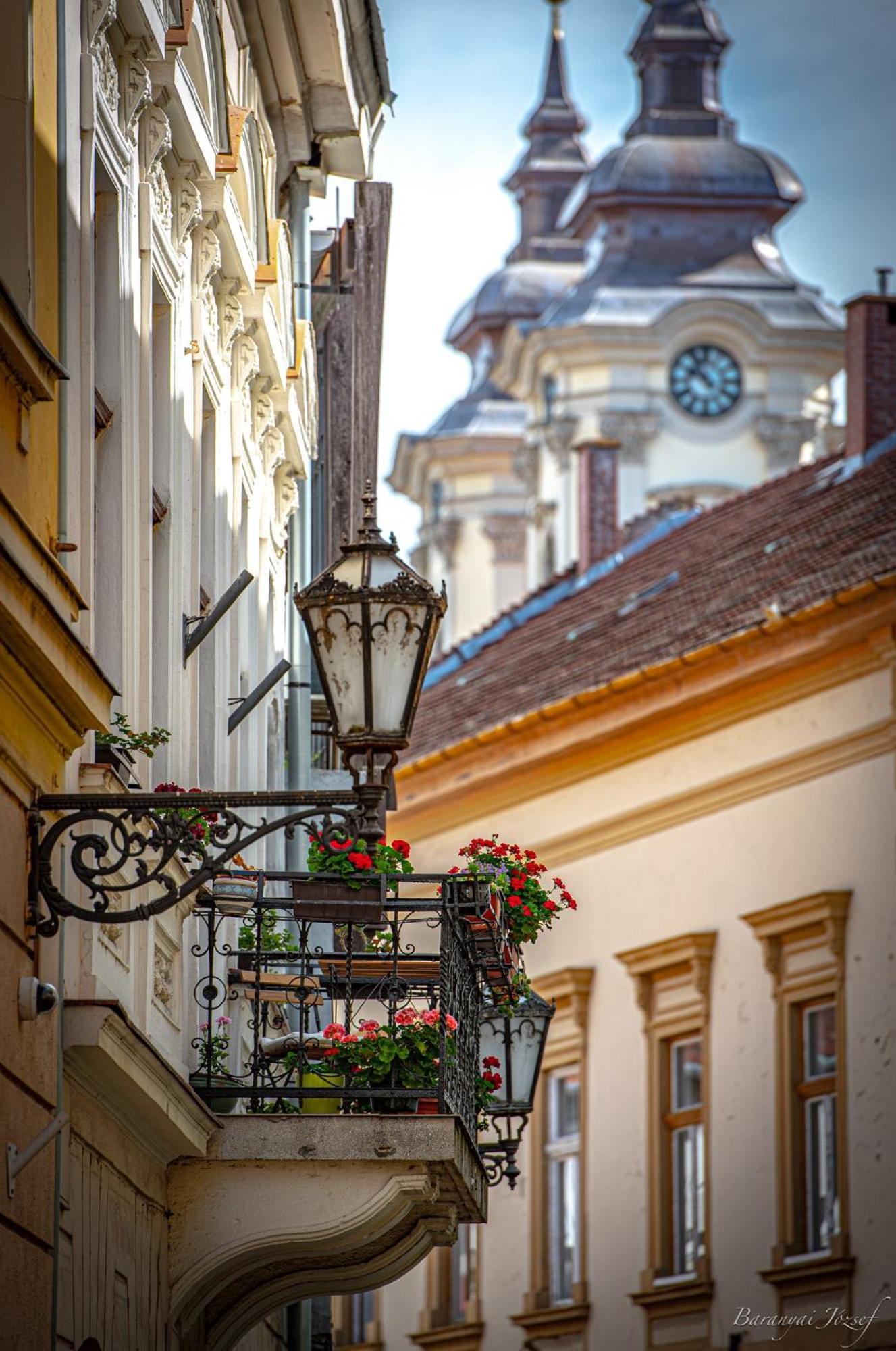 Eger Tower View Apartment Esterno foto