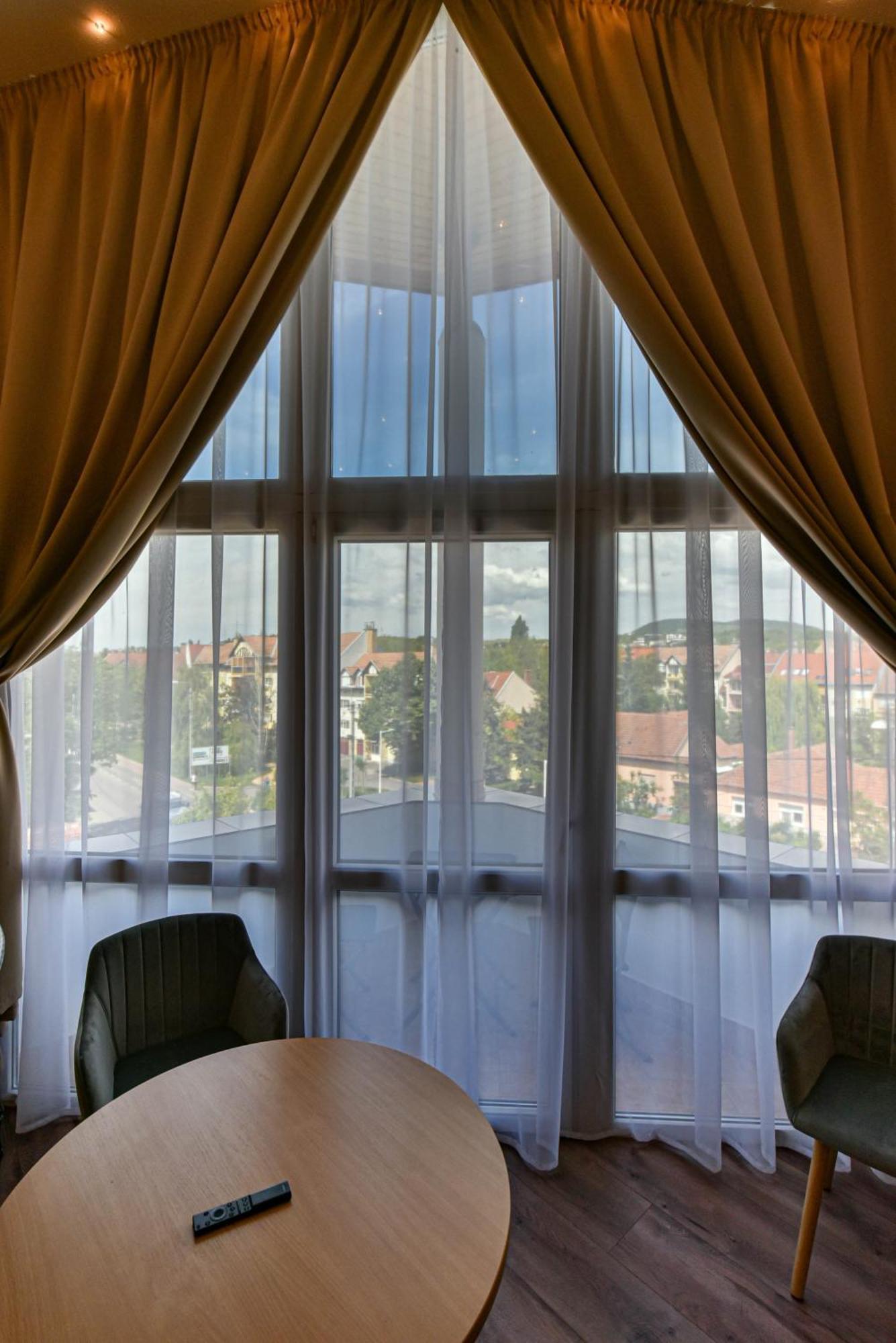 Eger Tower View Apartment Esterno foto